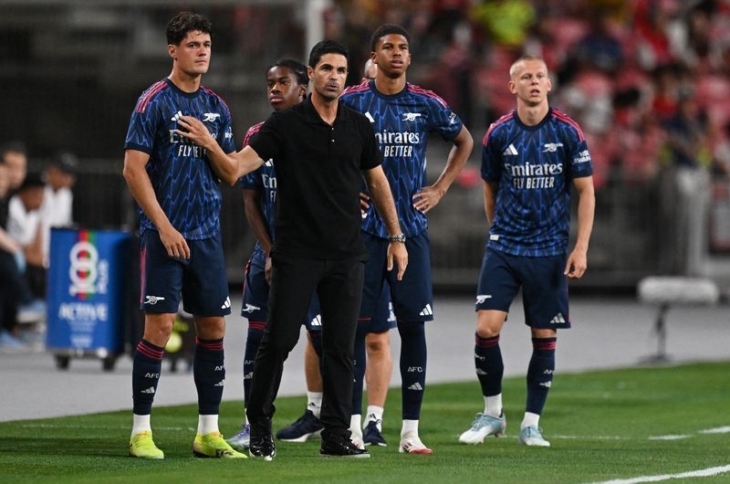 Soccer-Arsenal hoping for title success as big spending bolsters squad depth