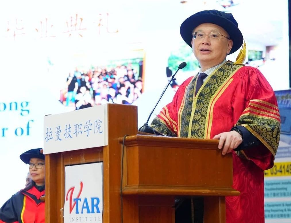'Keeping quiet not MCA's way,' says Dr Wee on university admission issue