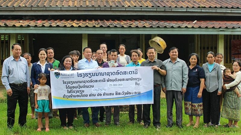 Australian international school donates 111 million kip to province in north-eastern Laos