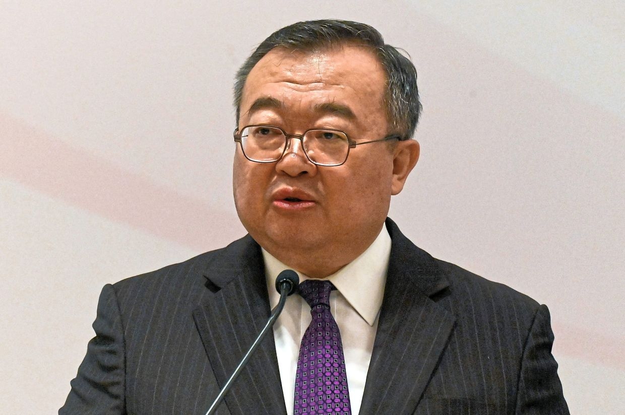 Top Chinese diplomat detained