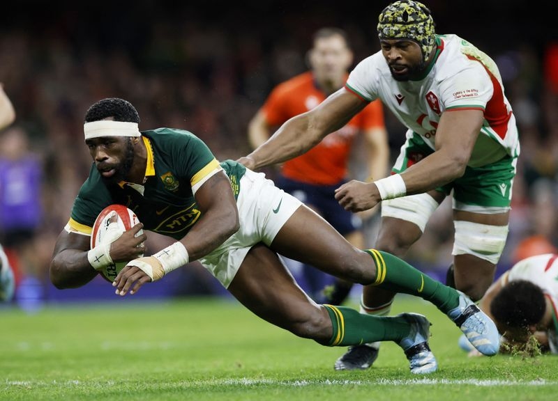 Rugby-South Africa select Kolisi at No.8 for Australia clash at Ellis Park