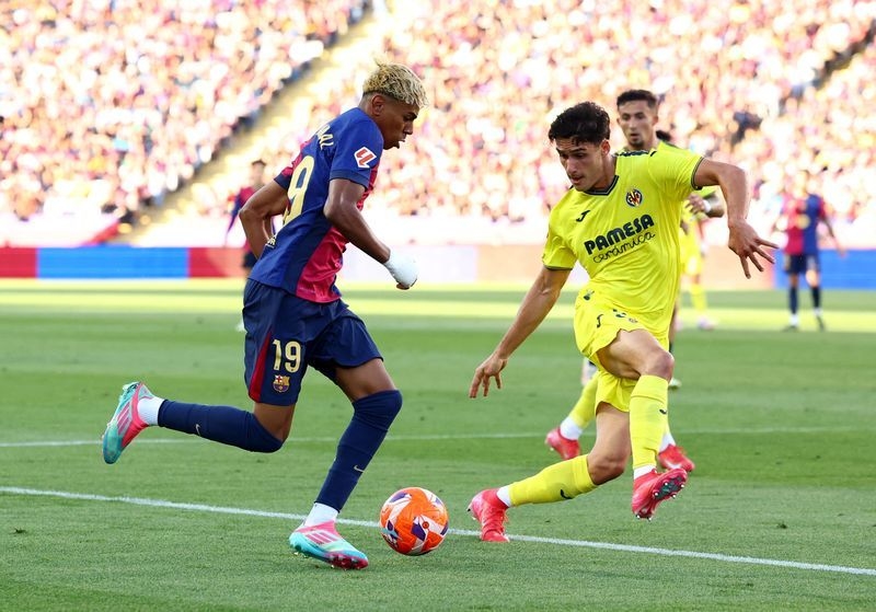 Soccer-Barca-Villarreal LaLiga match in Miami moves closer after RFEF approval