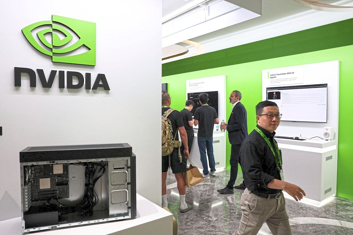 Nvidia, AMD to pay US 15% of China AI chip sales