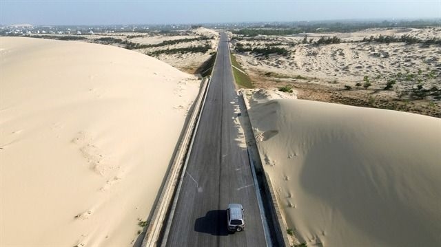 PM orders Vietnam's coastal roads be finished three months early to boost growth and connectivity