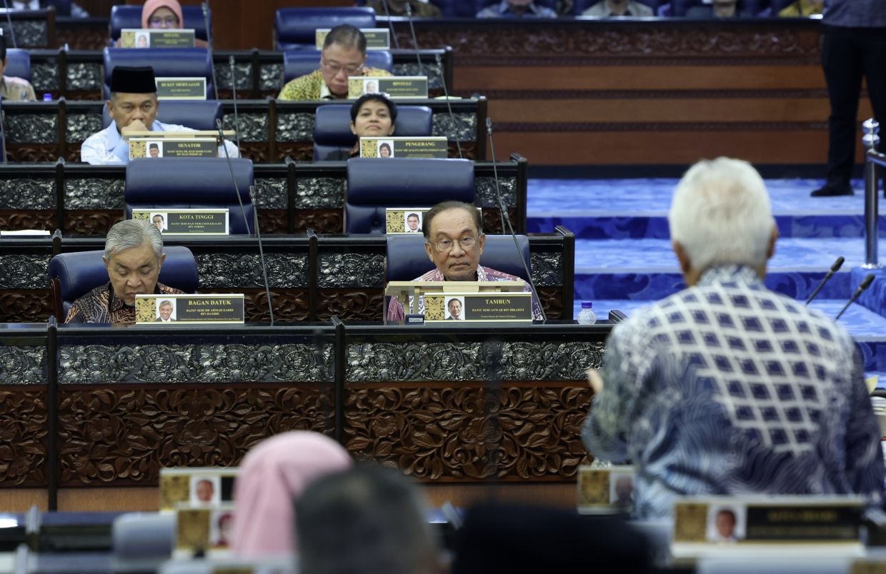 Anwar denies seeking legal immunity
