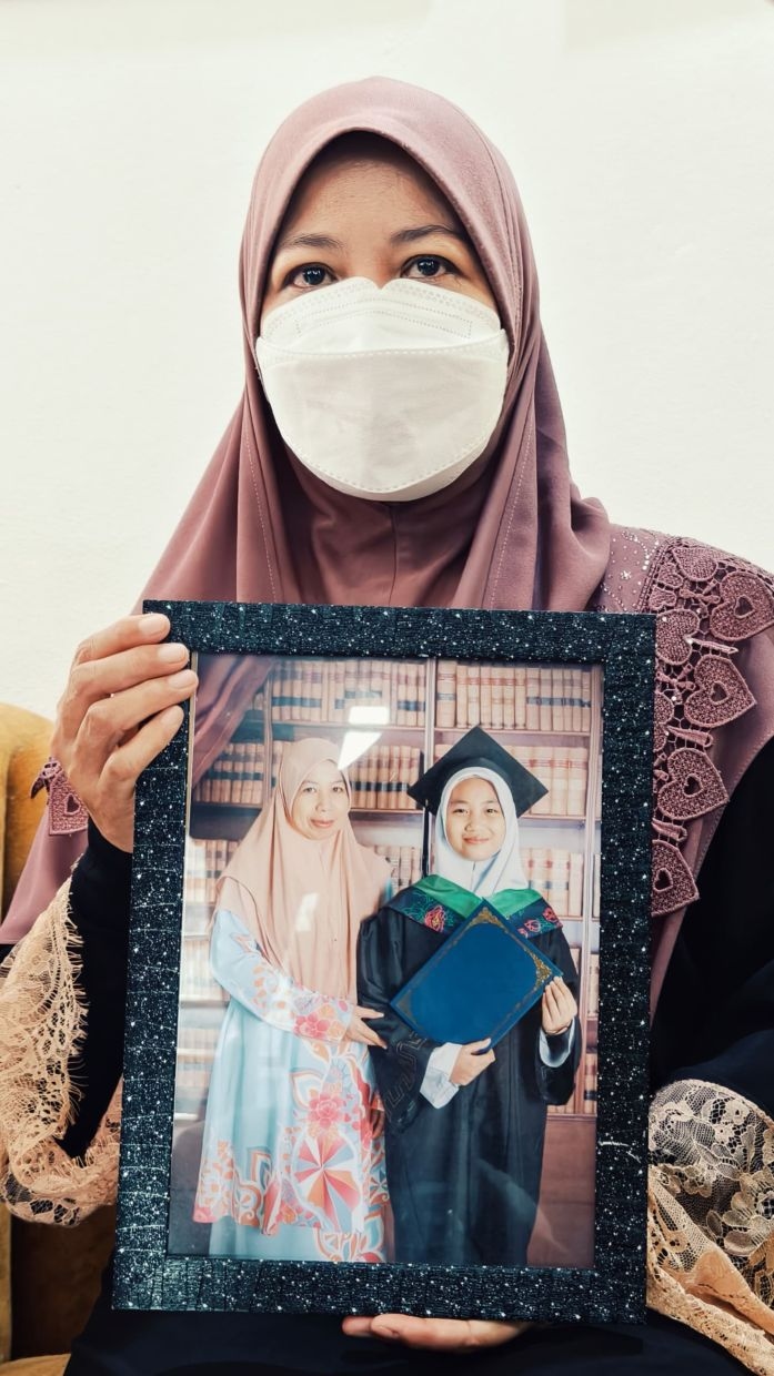 Zara's mother says not in right state of mind to insist on autopsy in immediate aftermath