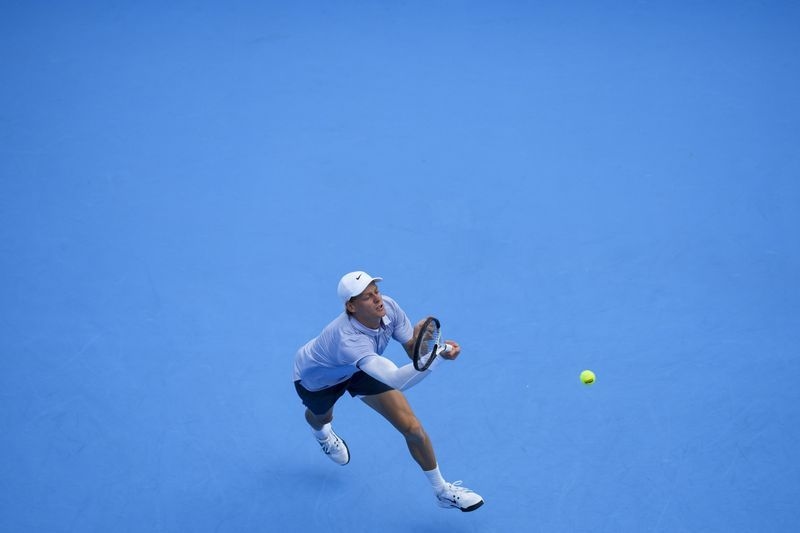 Tennis-Defending champion Sinner storms into Cincinnati semi-finals