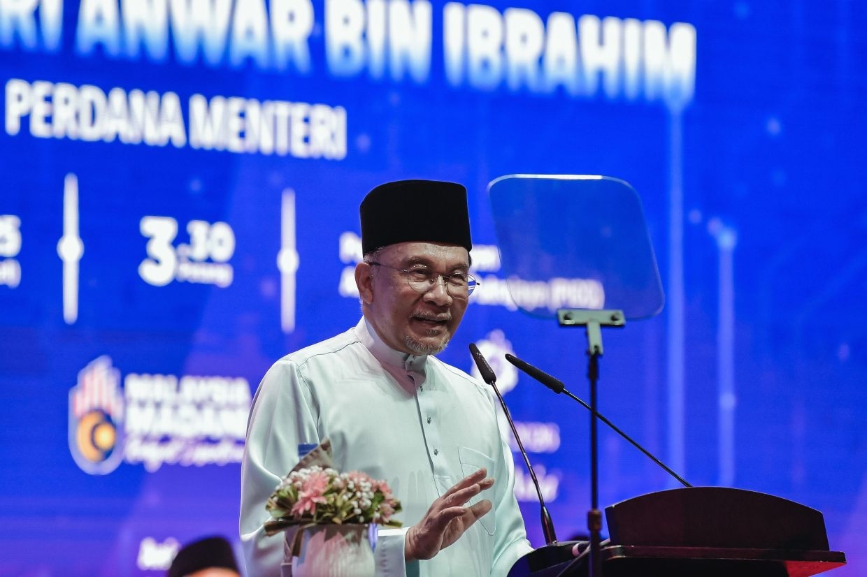 Financial incentives for civil servants pursuing higher education at own expense, says PM