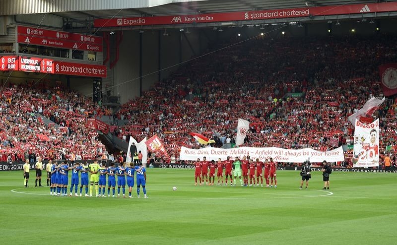 Soccer-Jota remembered by Liverpool in emotional tribute at season opener