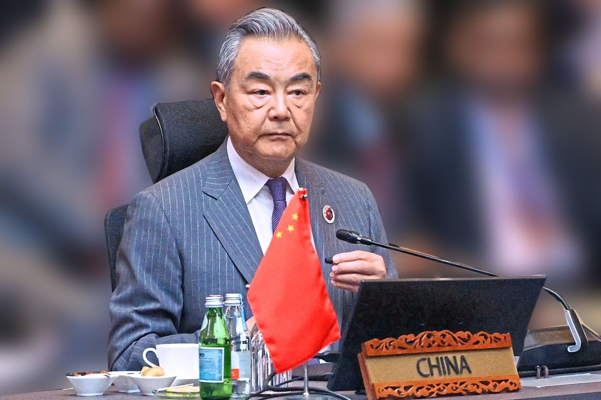 Top Chinese diplomat to visit India for border talks
