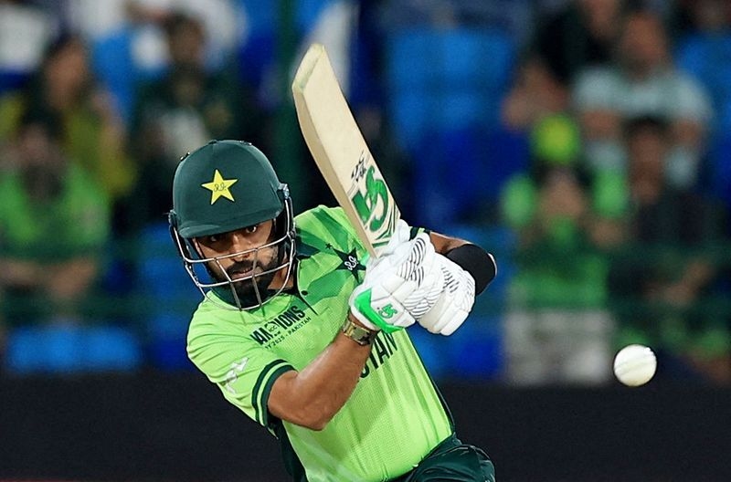 Cricket-Pakistan ignore Babar and Rizwan for Asia Cup