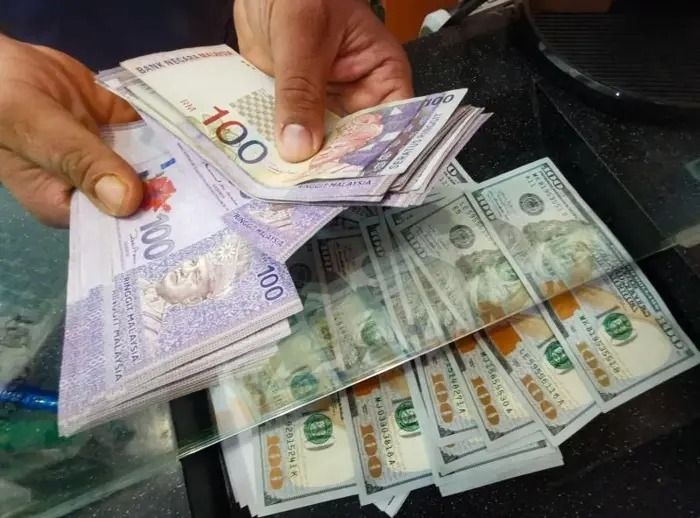Uncertainties over US interest rates will likely see the ringgit trade around RM4.20-4.22 this week