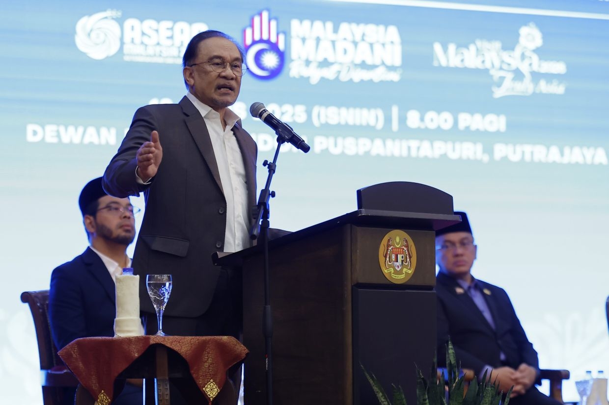 Don't politicise deaths of bullying victims, Anwar warns
