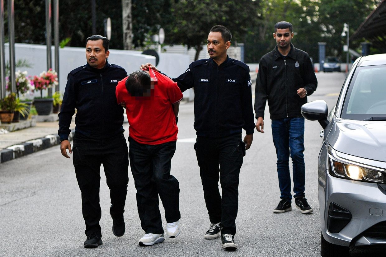 Site supervisor charged with transferring RM2mil in proceeds from unlawful activities