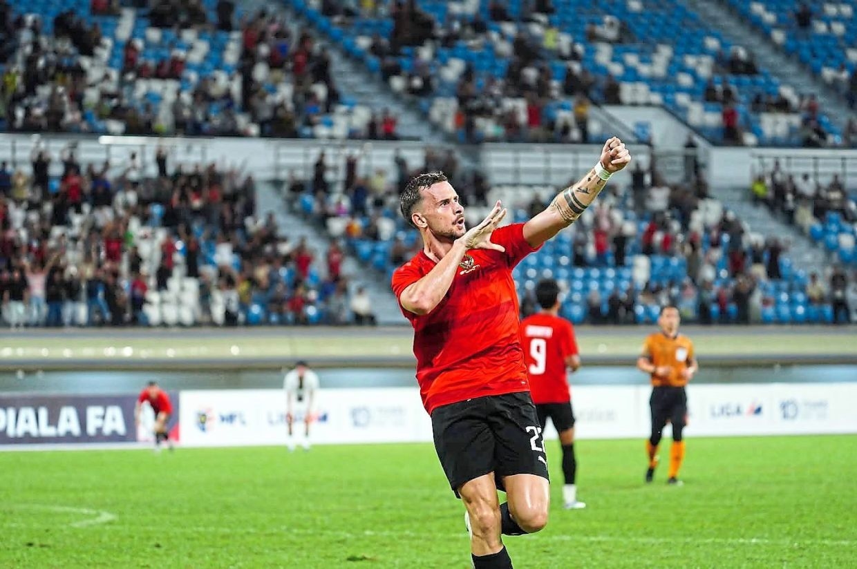 Jordan lifts Brunei in debut after missing first two games
