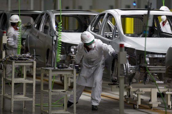 Financial relief for South Korean auto parts makers