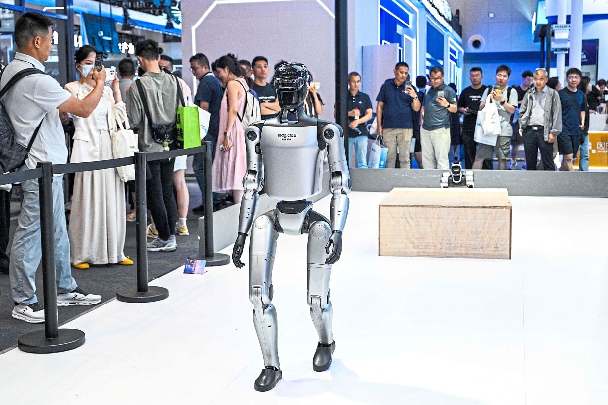Shanghai to enhance links between AI, industry