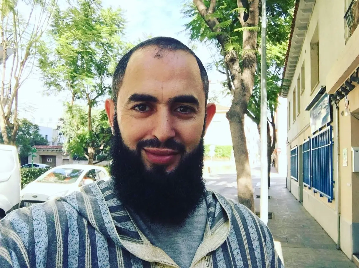 رضوان بن عبد السلام يدخل على خط أغنية مسلم الجديدة - صورة