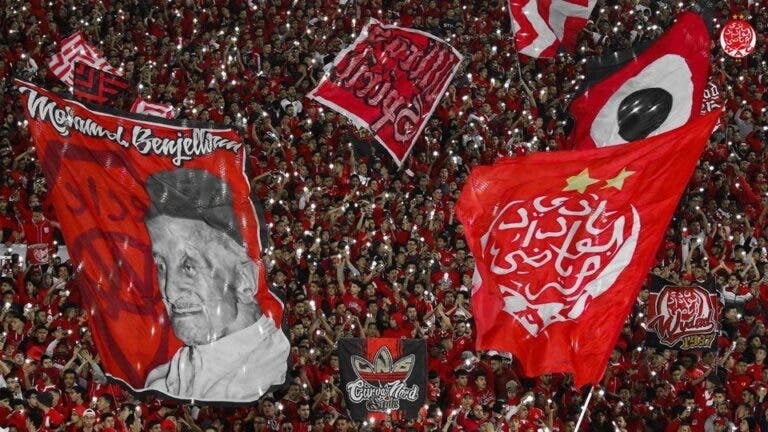 منخرطون في نادي الوداد يرفضون 'مؤسسة المنخرط' ويشككون في شرعيتها