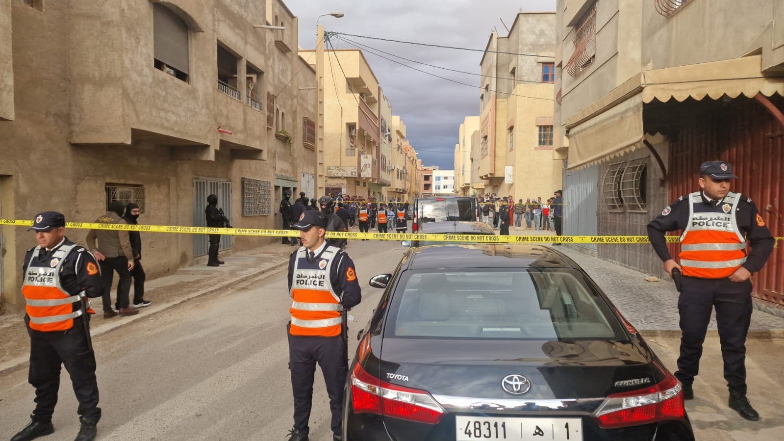 حصري: عناصر "البسيج" تطوق حيا بمنطقة شوبير بجرسيف لإيقاف شخص "متطرف"