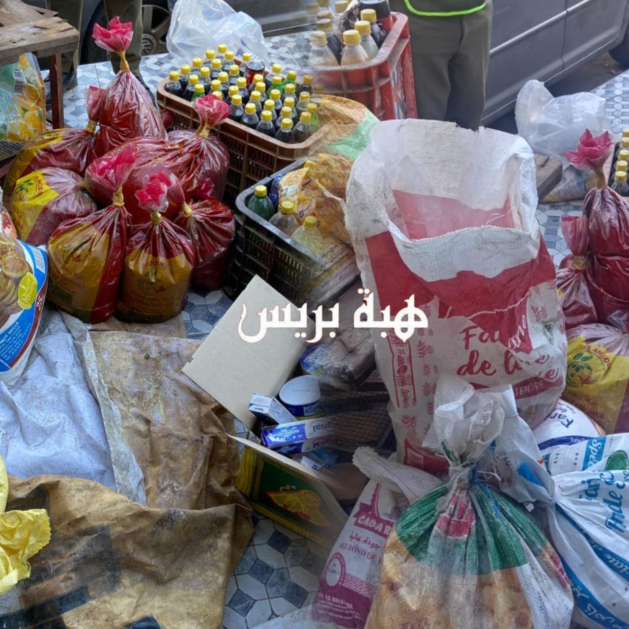 مشروبات غازية وطحين وغيرها.. مواد فاسدة في قبضة لجنة مختلطة بسطات