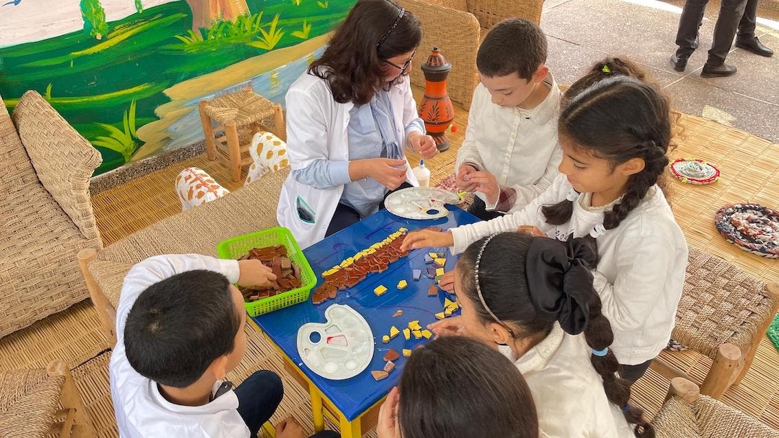 "مدارس الريادة" تنفتح على محيطها.. تجربة فريدة لتجويد التعليم العمومي