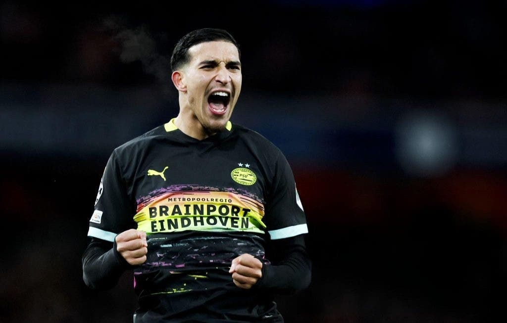 المغربي صهيب درويش يهز شباك أرسنال في دوري أبطال أوروبا