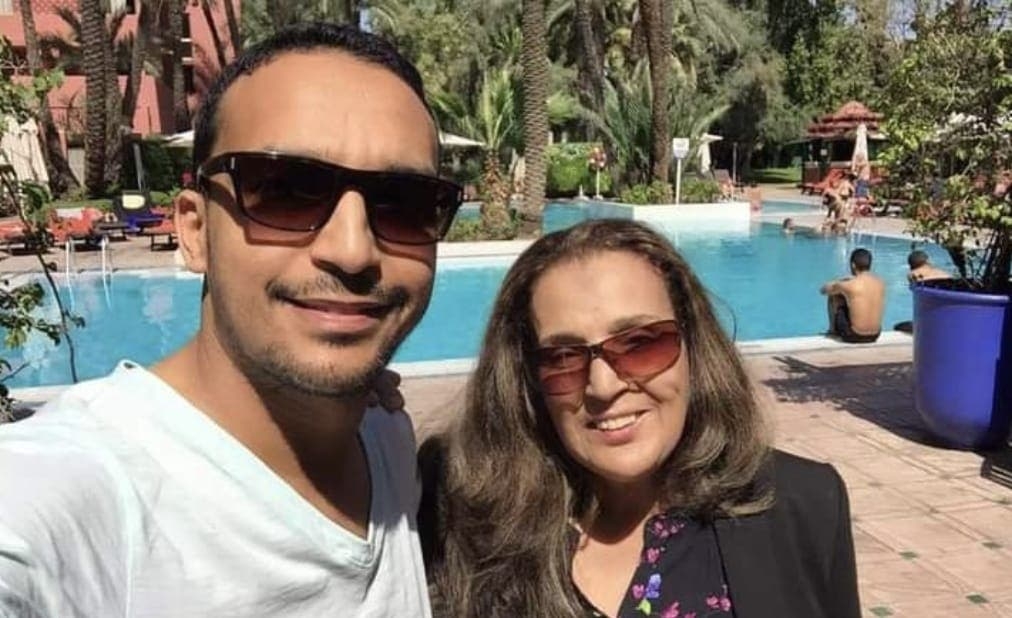 إبن نعيمة سميح يهدّد باللجوء إلى القضاء بسبب "تكريم" لوالدته في فرنسا دون موافقته