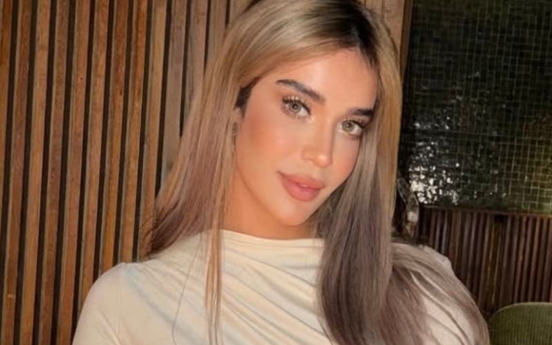 كريمة غيث تشارك في حفل خيري بمراكش لدعم تعليم 230 طفلة - صورة