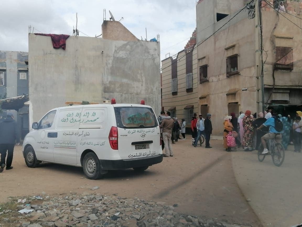 الخميسات.. العثور على جثة شاب في ظروف غامضة فوق سطح منزل بحي الرتاحة (صور)