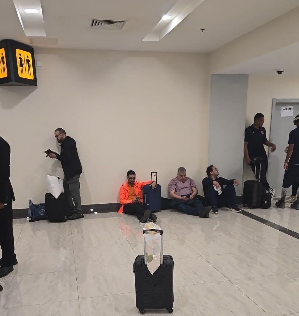 بعثة نهضة بركان عالقة بمطار زنجبار وسط تعامل سيء من مسؤولي سيمبا