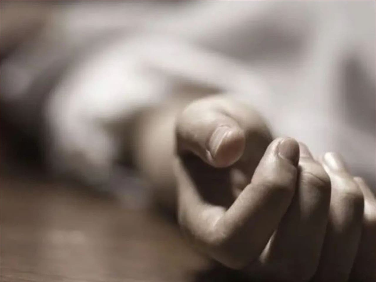 جريمة بشعة في مصر.. شخص يقتل زوجته ويصيب أمه بـ'مطرقة'