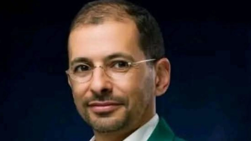 نبذة عن عمر المريني العامل الجديد على إقليم الحاجب