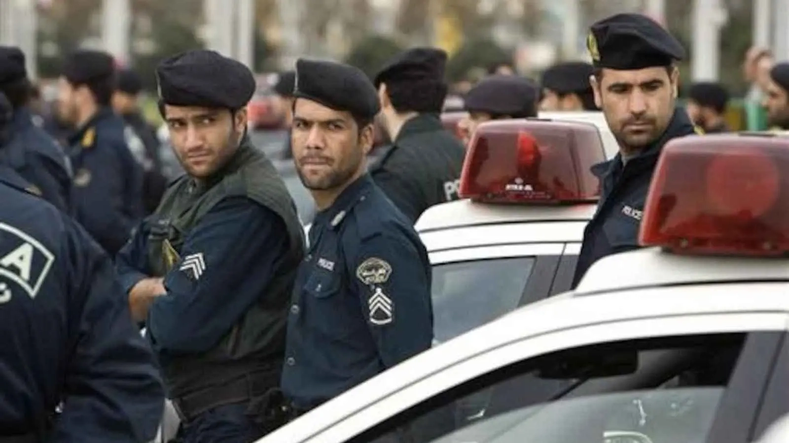الاستخبارات الإيرانية تعتقل شخصين بتهمة التعاون مع الموساد