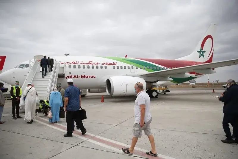 دعوات إلى تخفيض أسعار تذاكر الطيران من المغرب إلى دول المهجر