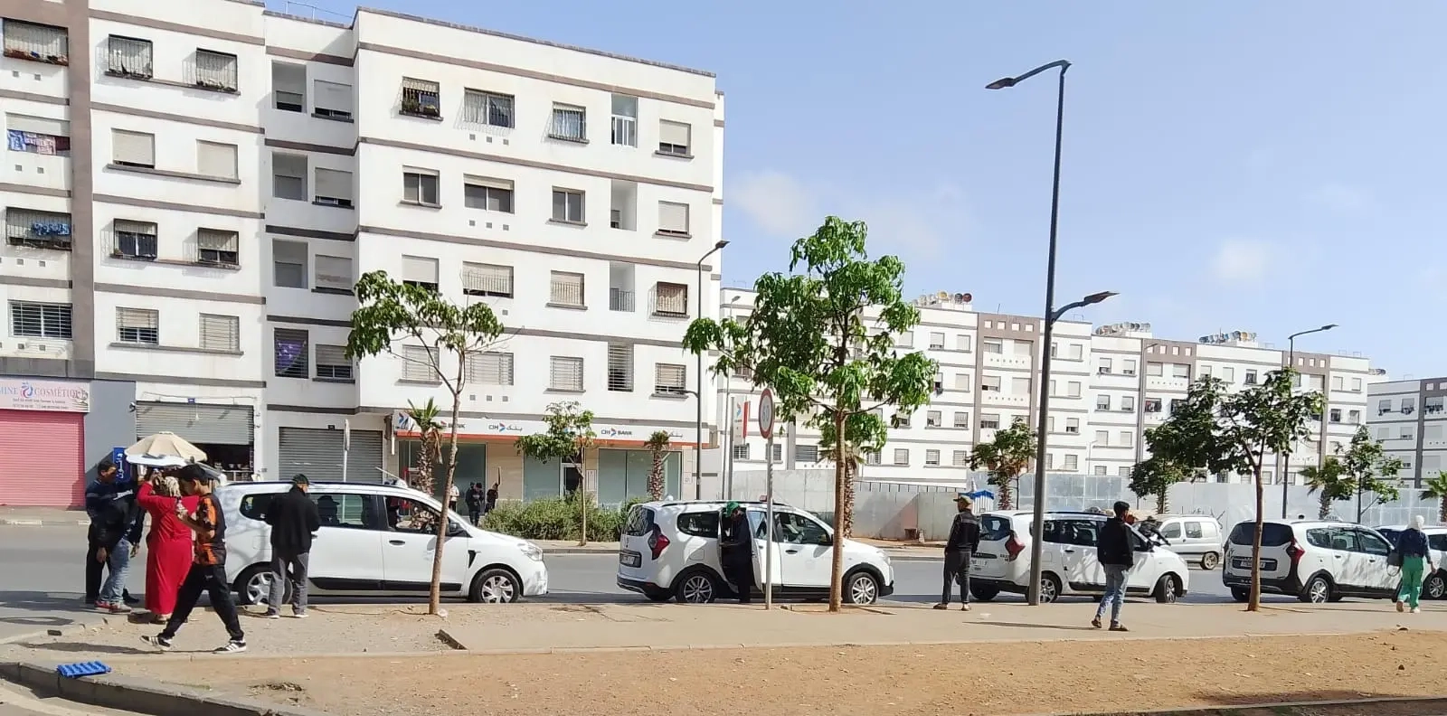 فوضى النقل بالصخيرات.. 'طاكسيات ميموزا' ترفض نقل الركاب نحو تمارة المركز