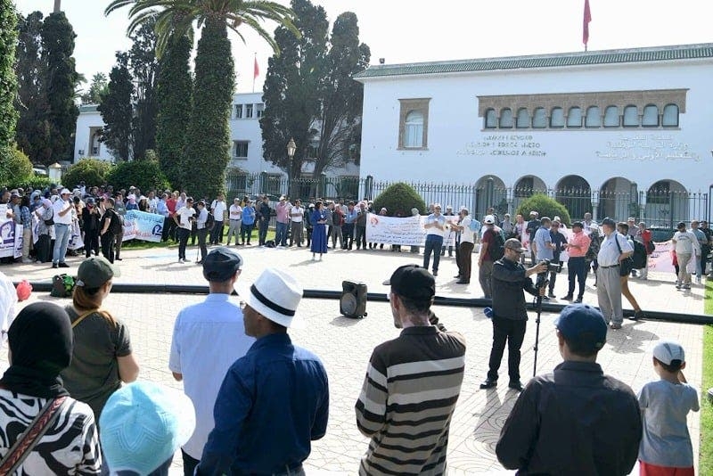 التنسيق النقابي للتعليم يدعو للإضراب و الاحتجاج بسبب تجاهل الوزراة الوصية