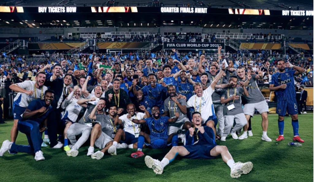 الهلال السعودي يهز عرش مانشستر سيتي.. نجوم عرب يتفاعلون ويعبرون عن فخرهم - صور