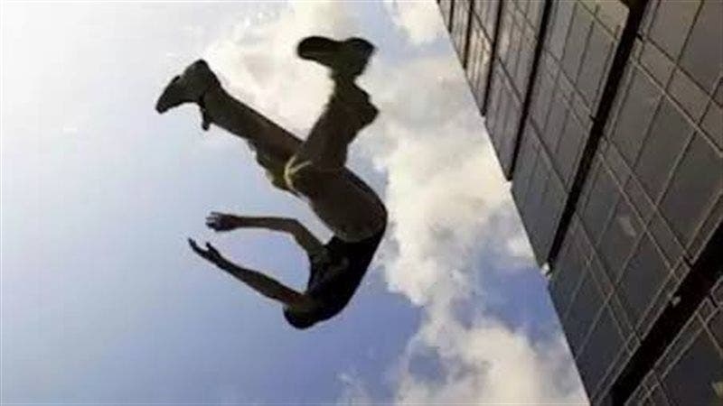 مأساة في أكادير: سياج " متهالك " بفندق يسفر عن مقتل نزيلة