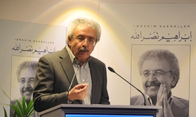 الروائي العربي الوحيد في قائمة "نيوستاد": "زمن الخيول البيضاء" تدخل إبراهيم نصر الله سباق "نوبل الأميركية"