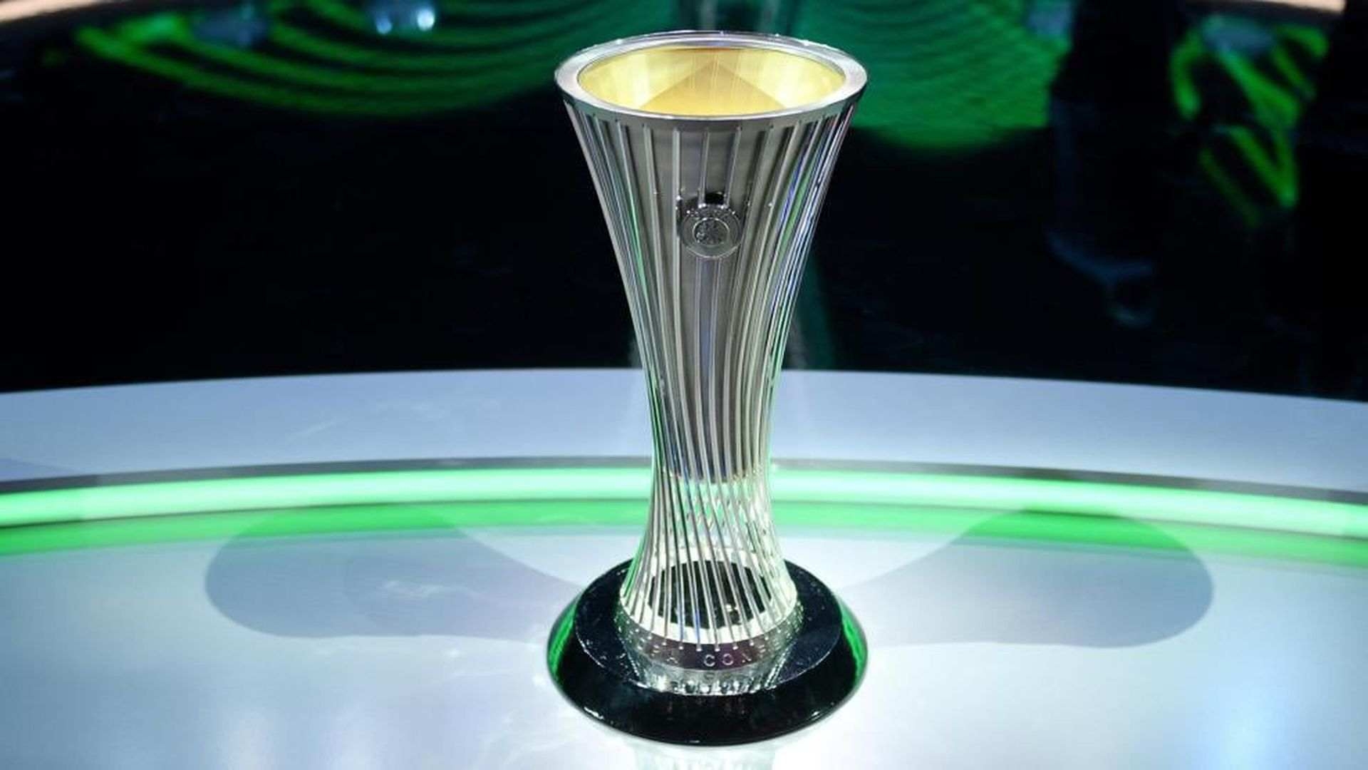 دوري المؤتمر الأوروبي : برنامج مواجهات ذهاب الدور ربع النهائي والنقل التلفزي
