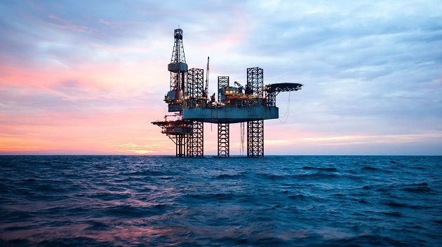 المغرب يبرم اتفاقية مع شركة إسرائيلية للتنقيب عن النفط في سواحل الصحراء