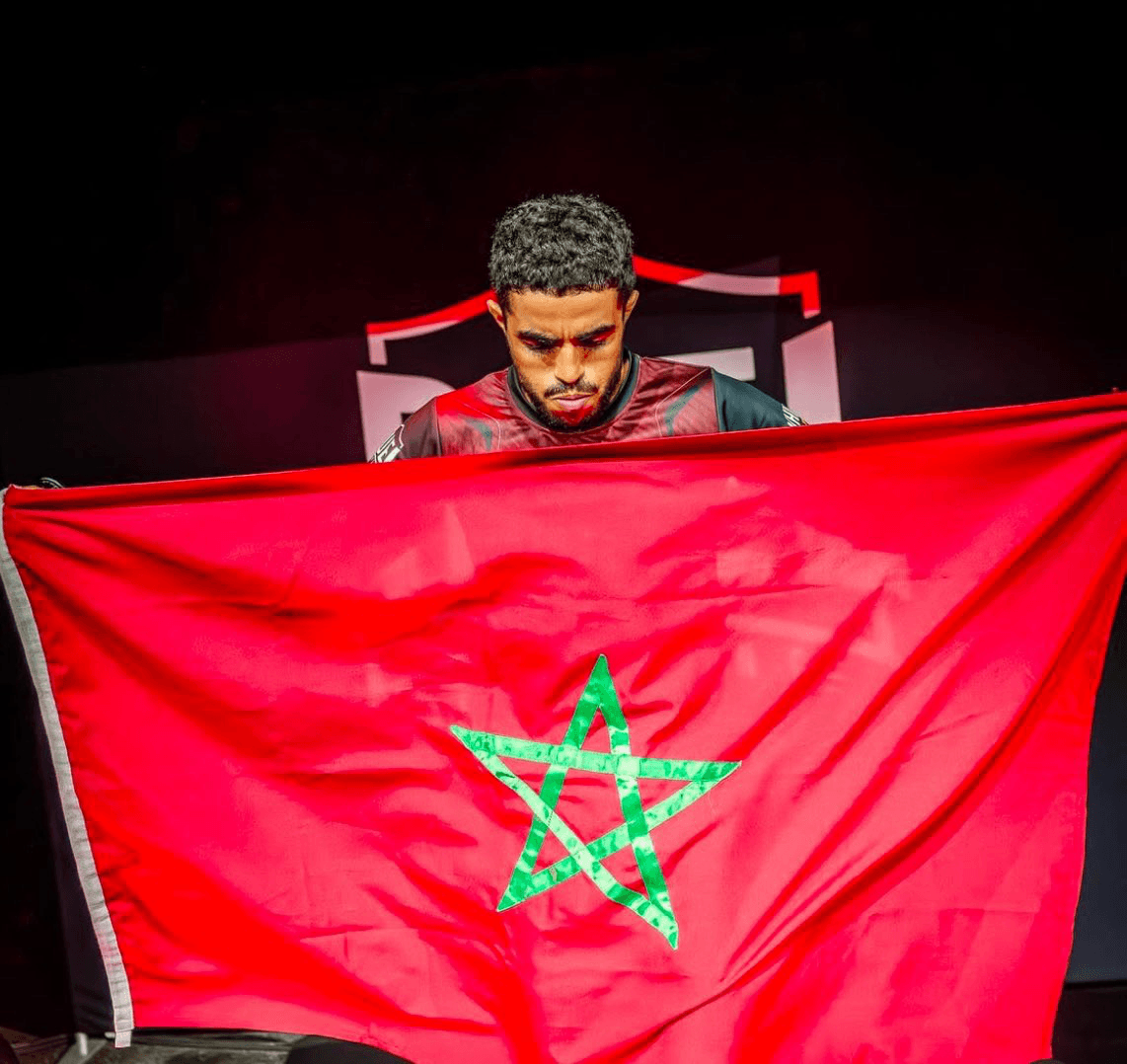 مقاتل مغربي في MMA بحالة حرجة بعد إصابته بعدوى خطيرة في تايلاند