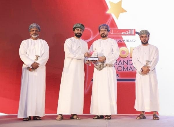بنك مسقط يتوج بجائزة 'العلامة التجارية الأكثر ثقة' في السلطنة
