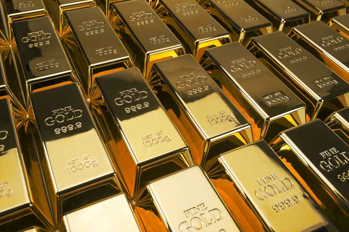 تراجع أسعار الذهب من مستويات قياسية وسط تهدئة التوترات التجارية