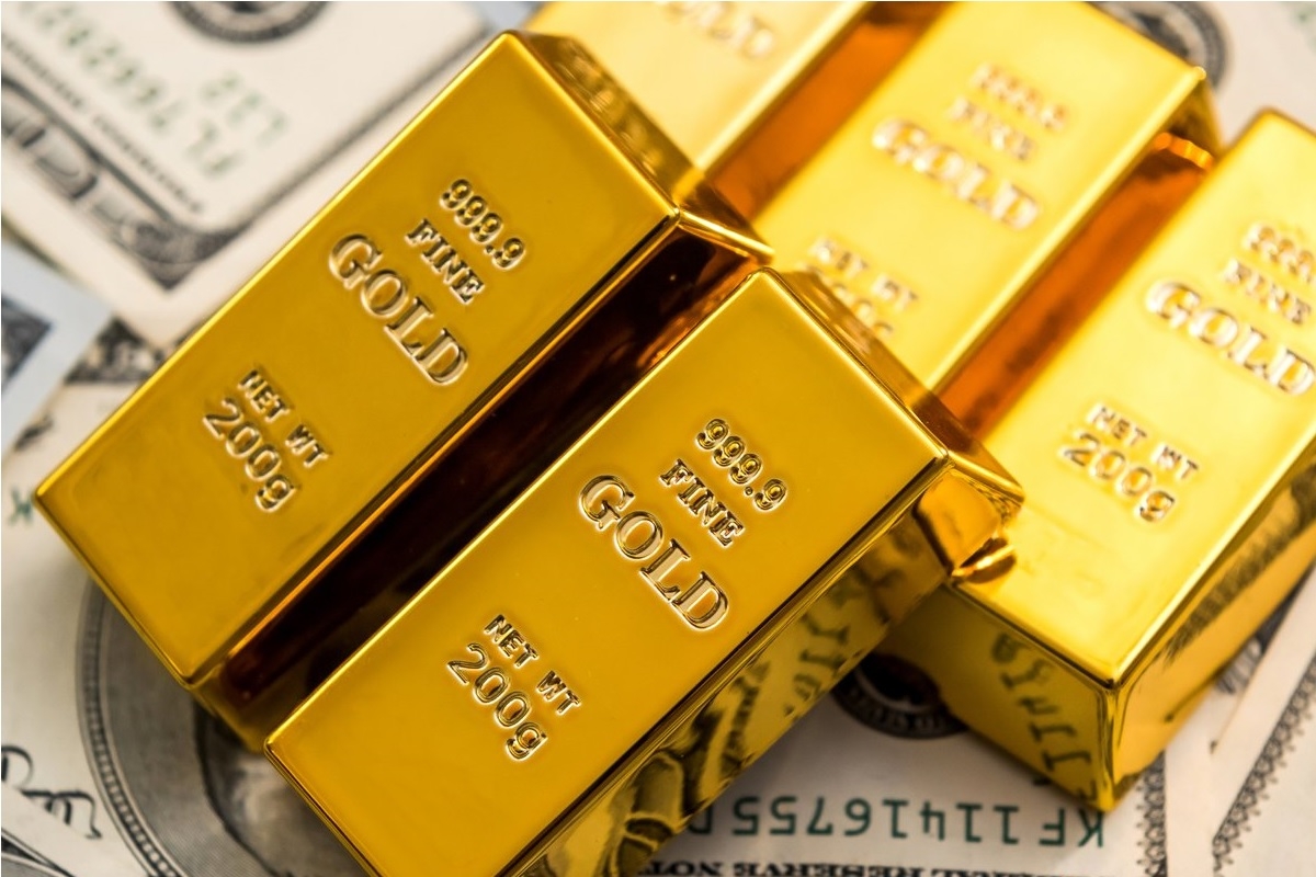 أسعار الذهب تتراجع 0.7% من قمة تاريخية.. ترامب يربك الأسواق