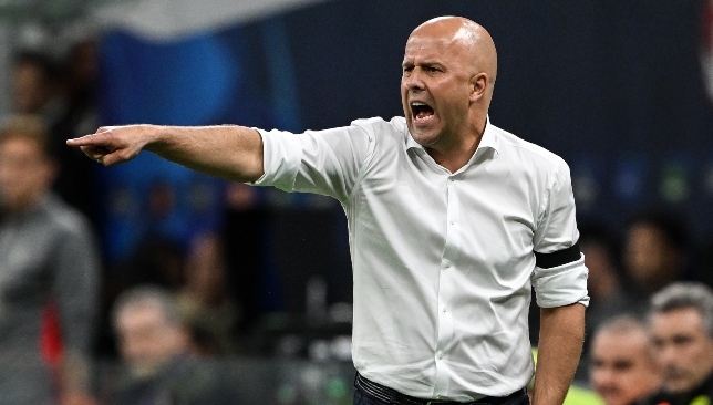 روي كين: سلوت يحتاج لتدعيم 3 مراكز في ليفربول