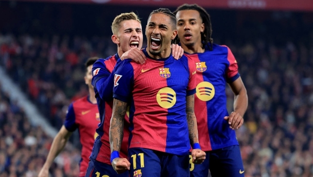 برشلونة يكتسح إشبيلية ويُشعل الدوري الإسباني