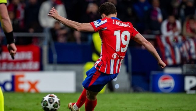 اعتراف سري بين لاعبي ريال مدريد بعد ركلة ألفاريز