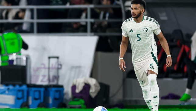البليهي يكشف حقيقة تفكيره في الاعتزال الدولي ويهاجم مانشيني